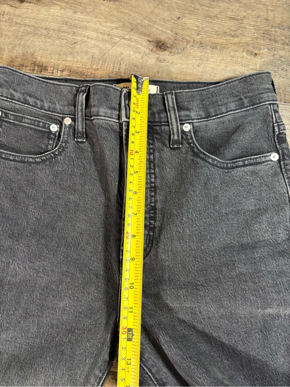 Madewell Women's Washed Black Straight Jeans - Picture 6 of 10